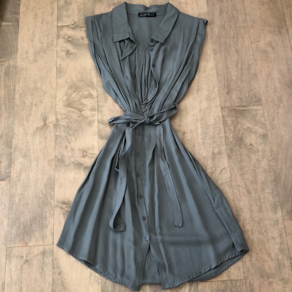 Cotton On Dresses & Skirts - Cotton On Green Button Up Dress